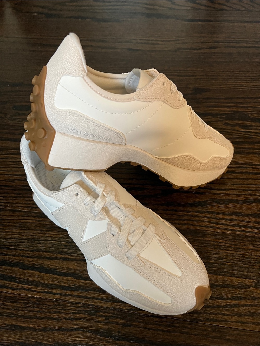New Balance 327 Beige White Suede Leather Sneakers NIB Women’s Size 7 - Picture 12 of 14